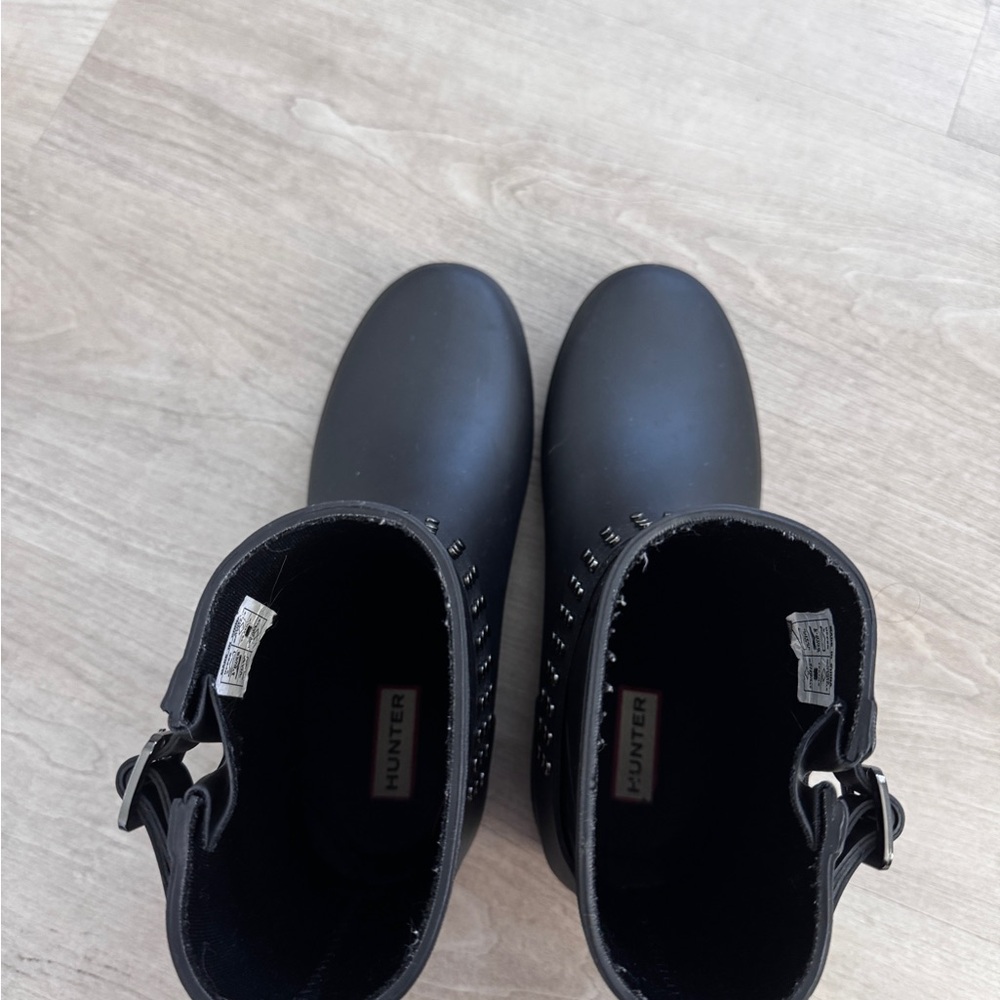 Hunter rain Boots - Picture 3 of 3
